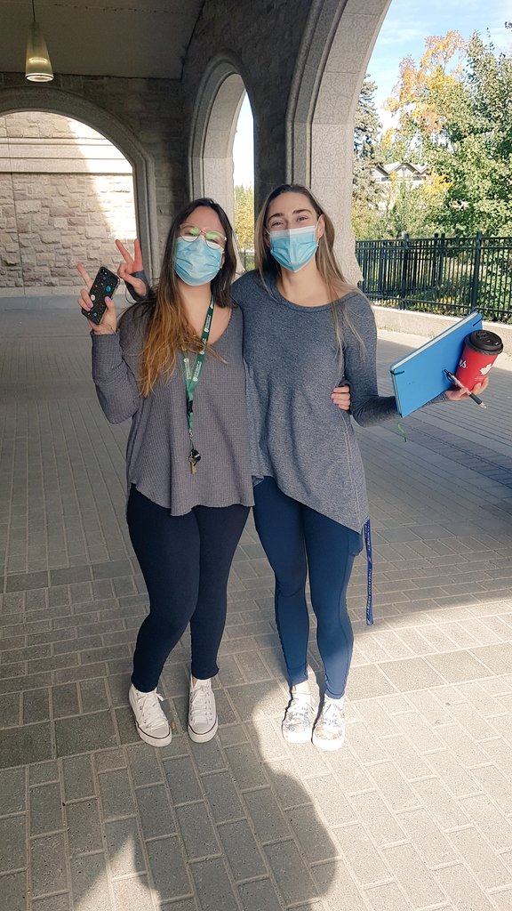 talpaca13's tweet photo. On Friday's we wear grey! #howlandlab #laprairielab #Friyay https://t.co/qe2VZ1anxQ
