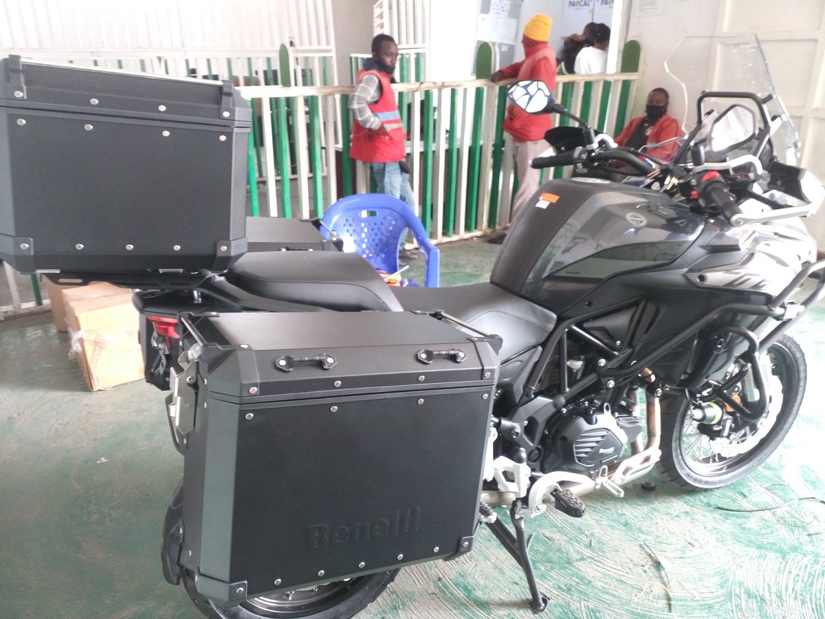 PascalTechRw's tweet photo. #RwOT Hahiye Koko
mugihe cyavuba Turamanuka Kuri Moto Za #PascalMoto
Na long trip muntara:
Gisenyi kumazi turakujyana
Muhazi kumazi turakugezayo
Just one call , Motari will be at your door steps in swagger.
Umuzigo worohege turagutwaza Muka box
@G_Transporters https://t.co/yxpCtpy1jK
