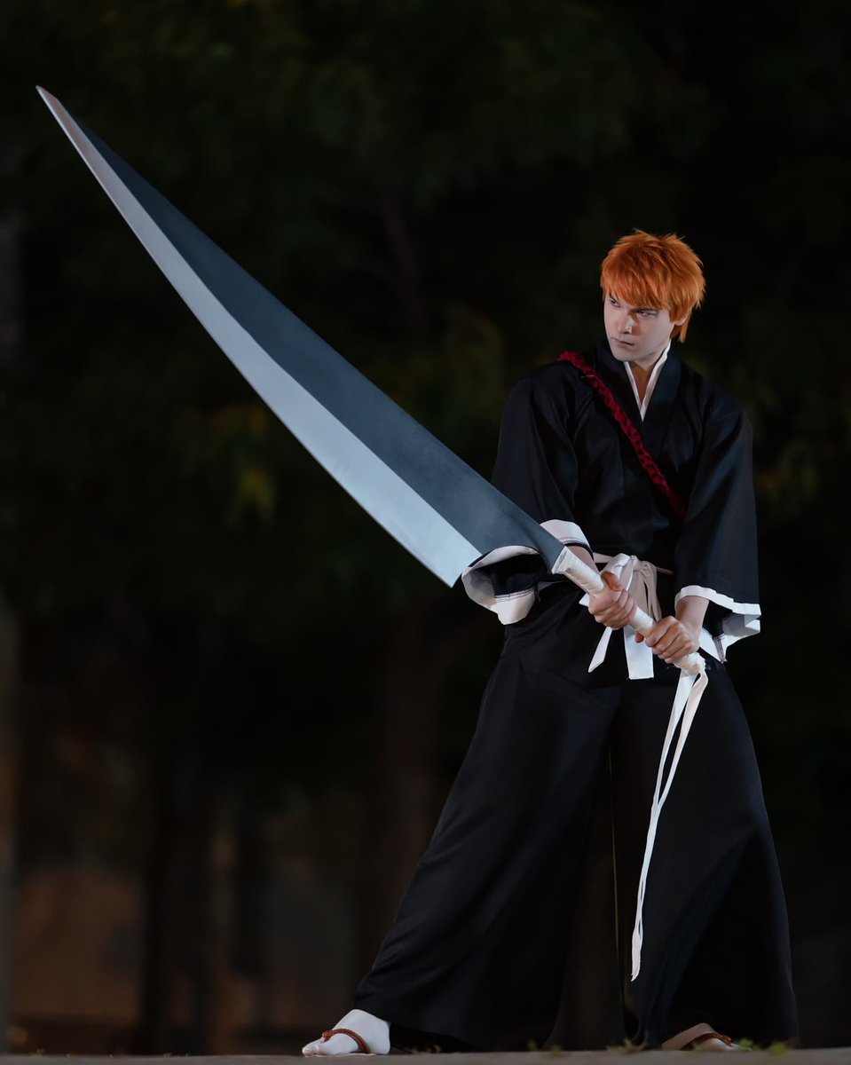 philmizuno's tweet photo. 2 years later, I finally shot Ichigo!

📸 @LanPrpr 
3D sword print @KohiProductions 

#ichigocosplay #ichigokurosaki #bleach #bleachcosplay https://t.co/2v7Ix78kNm