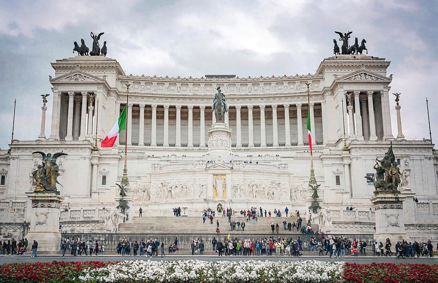 joancarroll's tweet photo. Victor Emmanuel Monument Rome Italy https://t.co/CLmozuyl2o #monument #rome #italy #tourism #victoremmanuel @joancarroll https://t.co/fo2Nq8fsW3