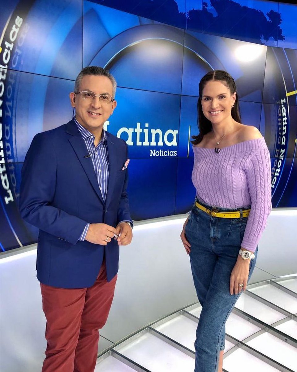 Latina_Noticias's tweet photo. 🔴 Acompaña a @lorealvareza y @tenoriopedro en #90Matinal con la información más variada de la coyuntura nacional e internacional por Latina #ViveContigo ☝️ https://t.co/TGjYIG1XIU