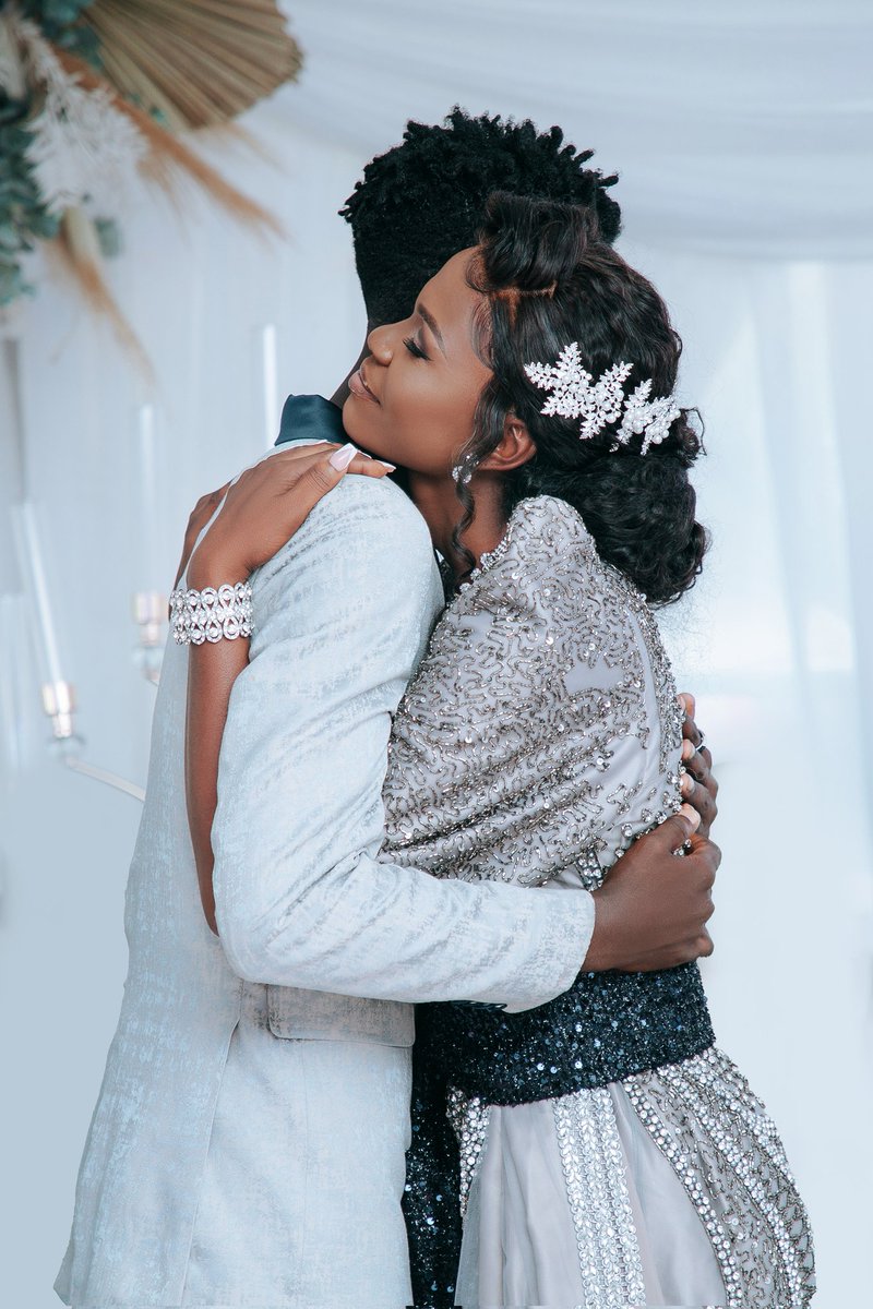 Leticia introduces <a href="/PhotographyUg/">Walter Photography Ug</a> 

24.09.2021 

Styling : IG/ kais_divo_collection
Makeup : IG / faymummy_j
Hair : IG : natna_natural_hair 
Hair styling : IG / rianhairz 
Photography : IG / dynamicweddingphotography