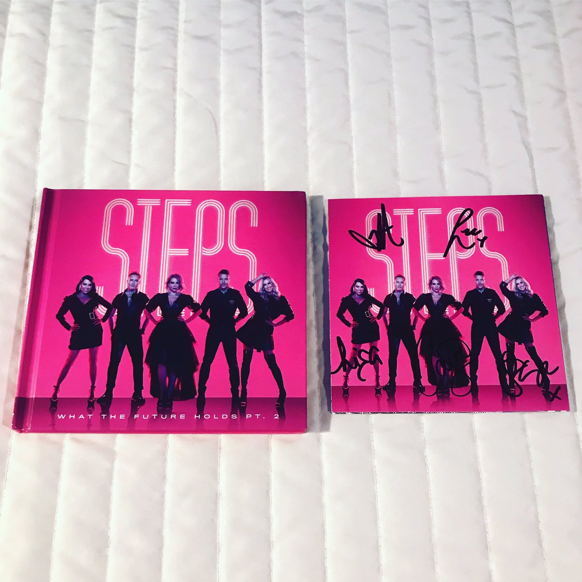 DennisAlexis84's tweet photo. I'm loving the new Steps album "What The Future Holds Pt. 2" that finally arrived today. It's so catchy! 💿
#Steps #StepsMusic #StepsGroup #StepsOfficial #WhatTheFutureHolds #LisaScottLee #ClaireRichards #FayeTozer #IanHWatkins #LeeLatchfordEvans #popmusic #dancepop https://t.co/Zw12pU7U5A
