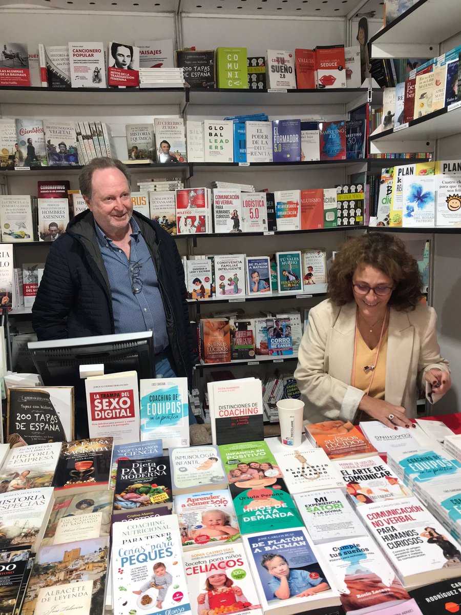 eec_coaching's tweet photo. 👋👋 Feria del Libro de Madrid, caseta 105 @AlmuzaraLibros 📚🙌 

#DistincionesdeCoaching #CoachingdeEquiposenlaPráctica @lideditorial https://t.co/fY4LFPtI4B
