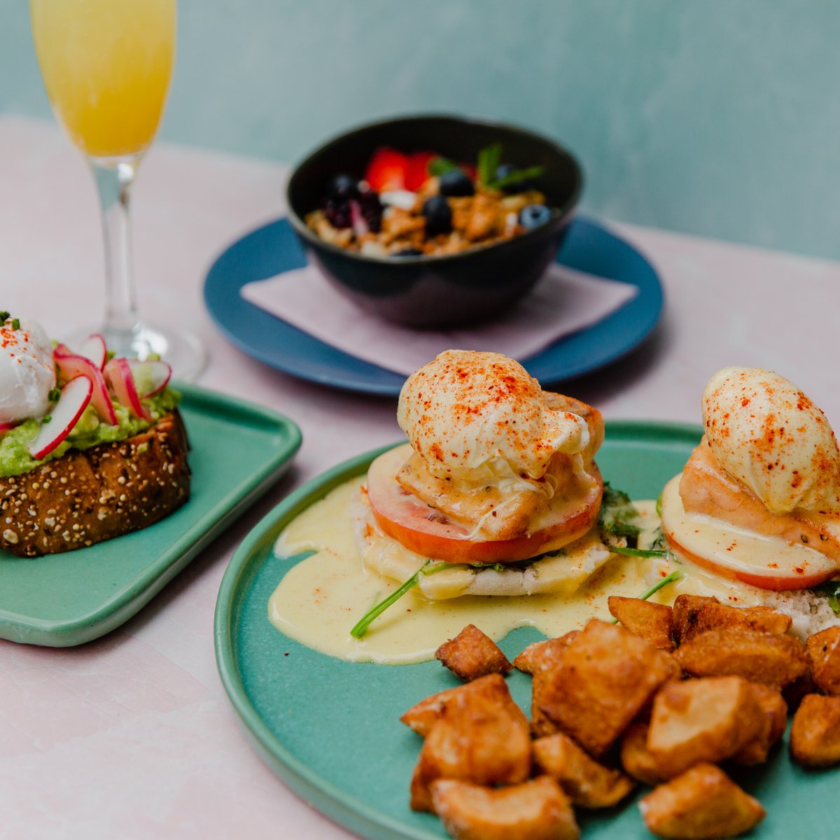 Our brunch menu just glowed up ✨  Join us Saturday + Sunday for eggs Benedict, avocado toast, granola, waffles, and bottomless mimosas to top it off 👀#BuenaVidaVibes