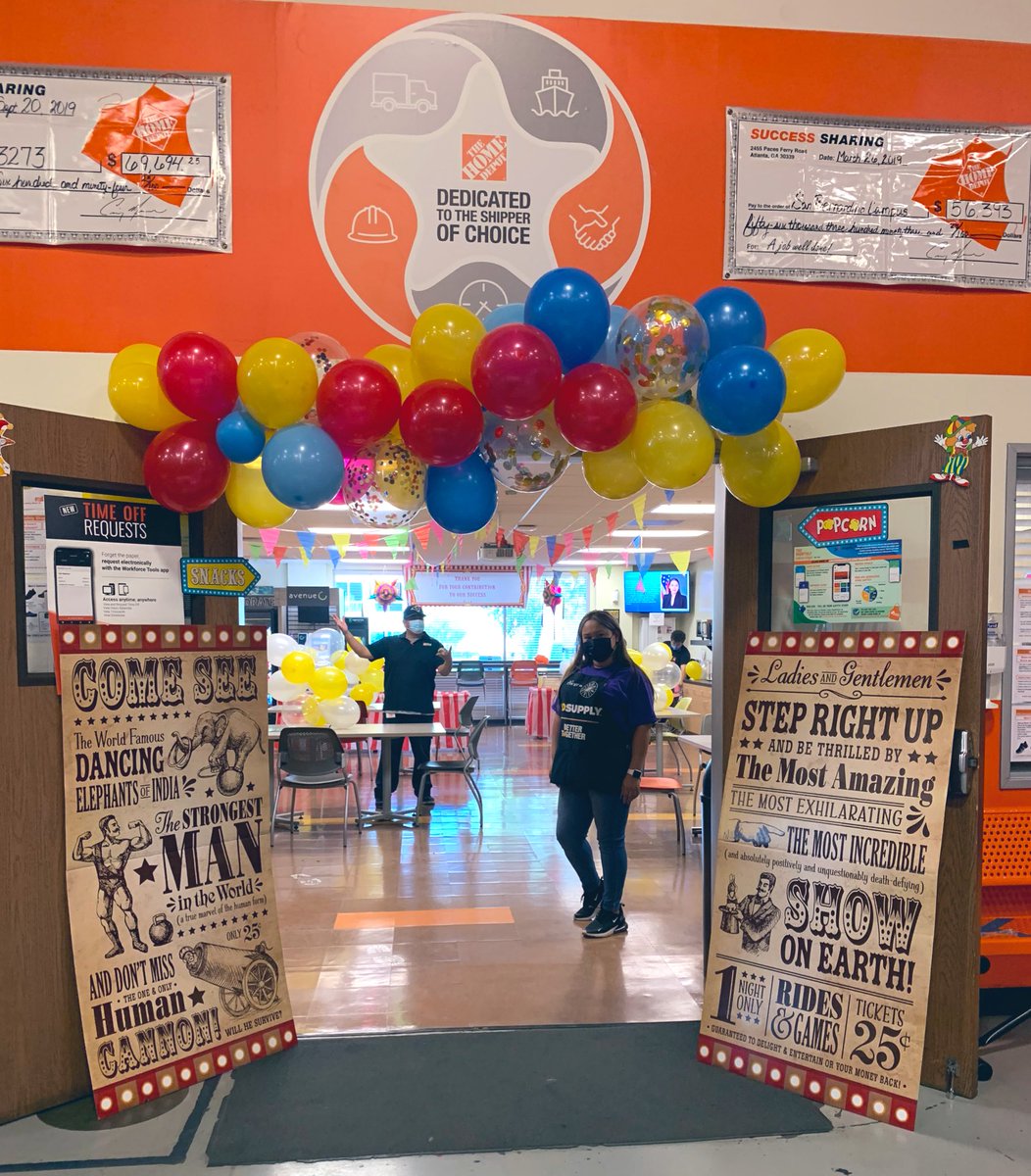 Carnival celebrations continue! 🎉 @THDProMonse @DeniseHR_THD @ShaunaDillard @thdmikemcd @Allan_Brown_THD @ReneMendozaTHD @JoelLoyaHDPRO @Teri_THD @HdSheneca @MCorderoHDPRO @MichaelHDPro