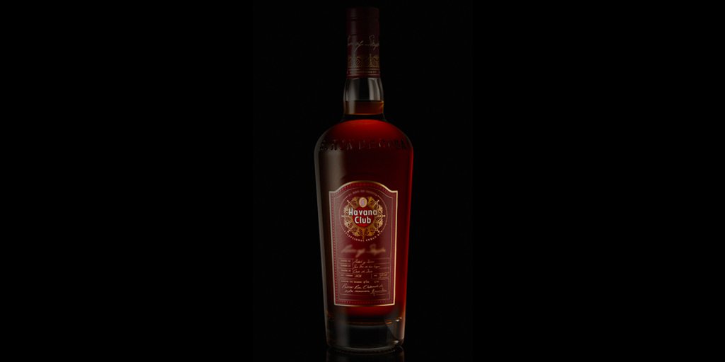 _HavanaClub's tweet photo. We co-created an exclusive Limited Edition rum blend 😏 Guess who ? https://t.co/C1he3vrDnU