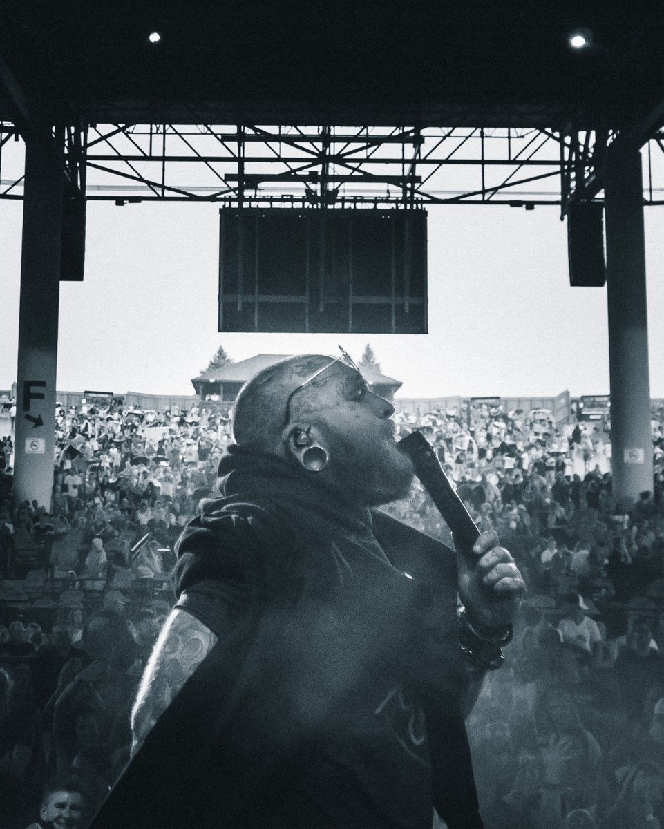 teddyswims's tweet photo. Tough Love World Tour on sale now!! What city am I seeing you in?! 📸: @theworkofjar https://t.co/gGr78zk0Cc
