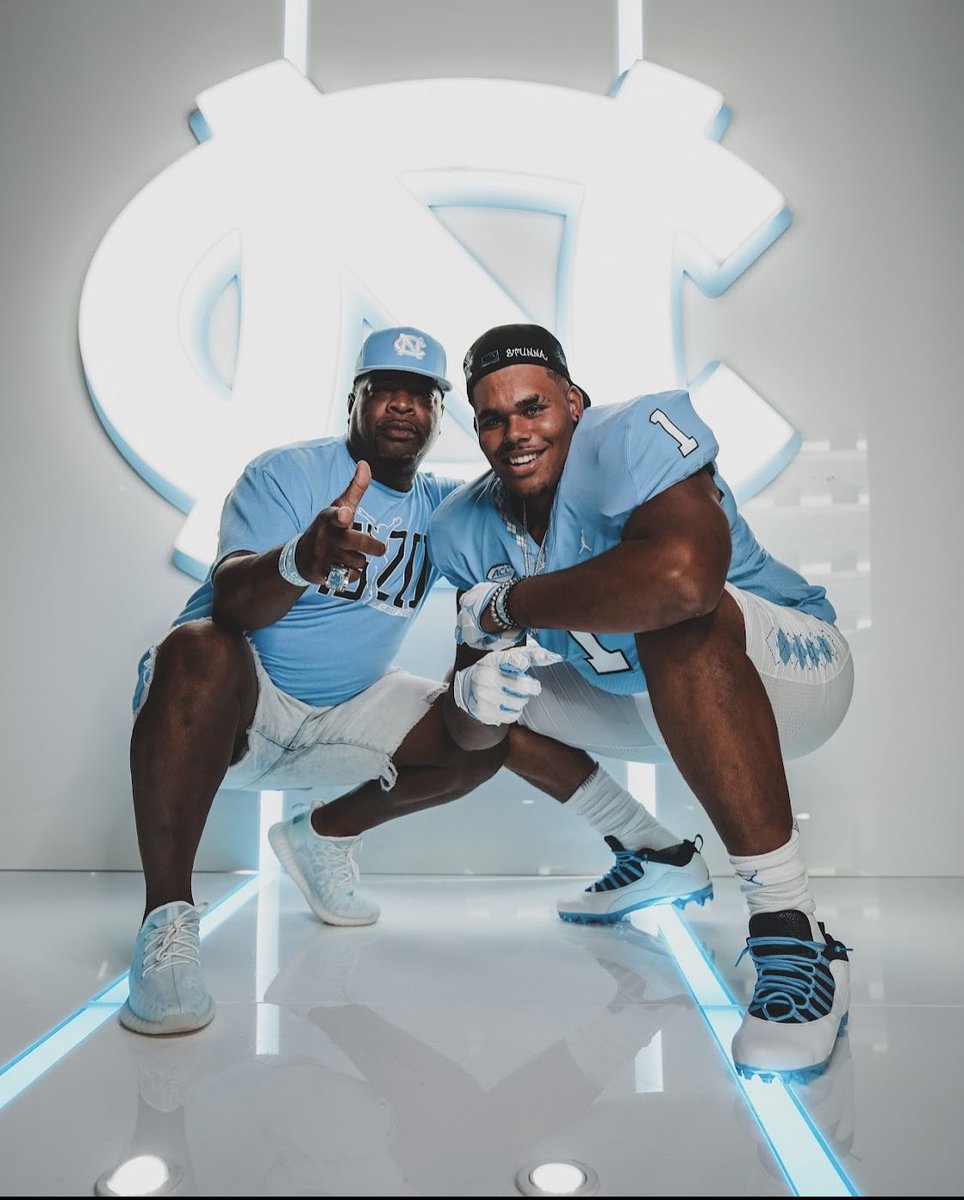 CarolinaFanPg's tweet photo. We are ready for you to make it official @od_zach ๐ฅ Join the family Big Nasty! ๐ฅ๐ฅ๐ฅ๐ฅ๐ฅ
@dhglover @Maryerice
#VaToNC
#CarolinaFootball๐ #BeTheOne https://t.co/EhfhfNcnvT
