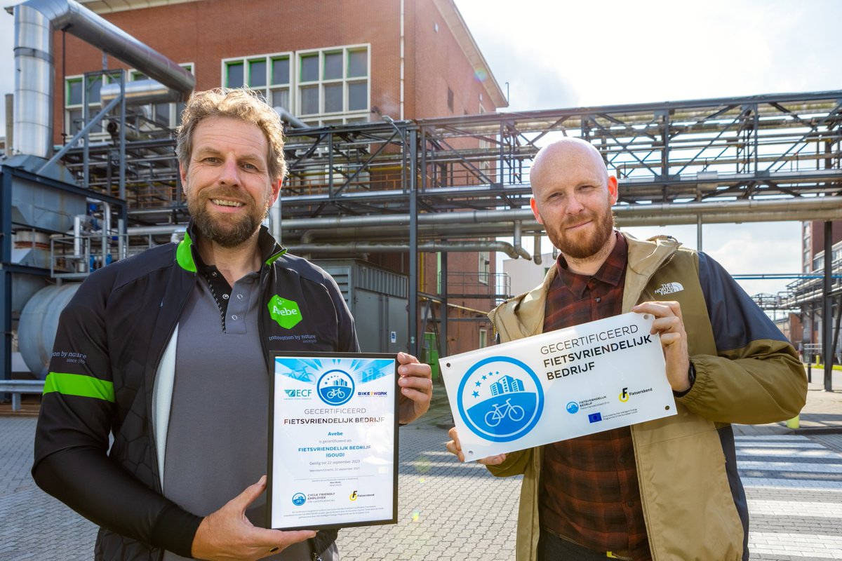 ⁦@Avebe_group⁩ sinds deze week officieel een fietsvriendelijk bedrijf. ⁦Van ⁦<a href="/GronBereikbaar/">Groningen Bereikbaar</a>⁩ en ⁦<a href="/fietsersbond/">Fietsersbond</a>⁩ heeft Koninklijke Avebe het gouden certificaat gekregen. #biketowork #vitaal