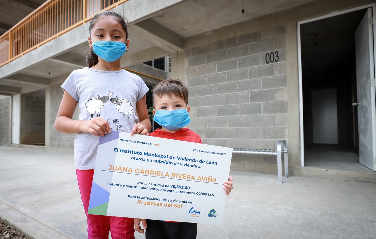 IMUVILEON's tweet photo. #InformeHLS #ContigoYPorTiLeón + Subsidio para la Vivienda 🏡👨👩👧👦
Del 2018 al 2021, destinamos 26MDP de SUBSIDIO y gestionamos alrededor de 12MDP de DONATIVOS,para que más FAMILIAS leonesas tengan un crédito más accesible, a fin de que obtengan su vivienda y así apoyar su ECONOMÍA https://t.co/qlB3mqxPYt