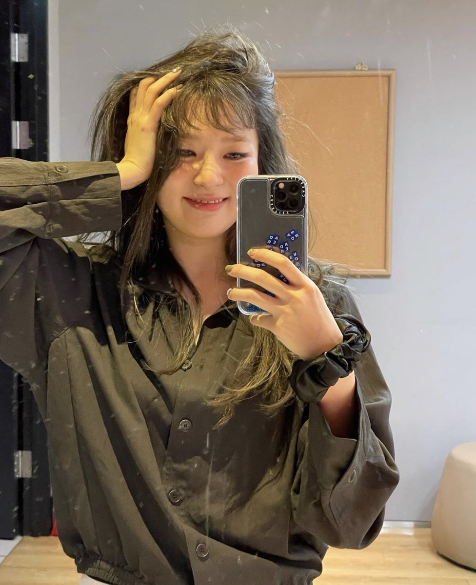 Baca <a href="/kryetaljnq/">ts. Auryn</a> .