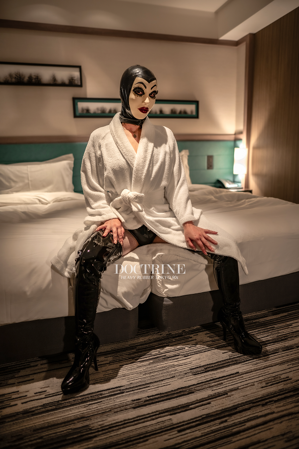 DOCTRINE
Model:Aiko
Photographer:Seraph.M
🎭Hood: <a href="/BeaMiersch/">Bea Miersch</a> (Mpicsmedia)
・・・
heavy-rubber.tokyo
fantia.jp/doctrine