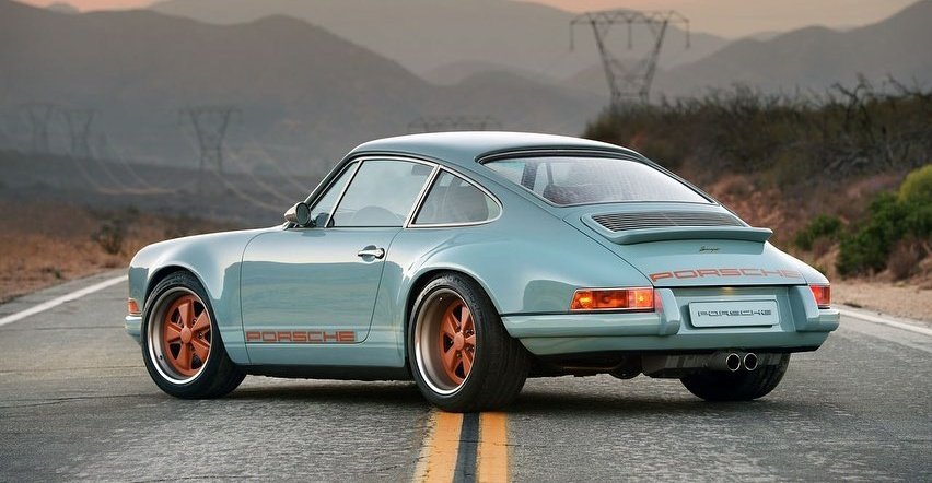 PorscheCIub's tweet image. The Dubai Commission by Singer