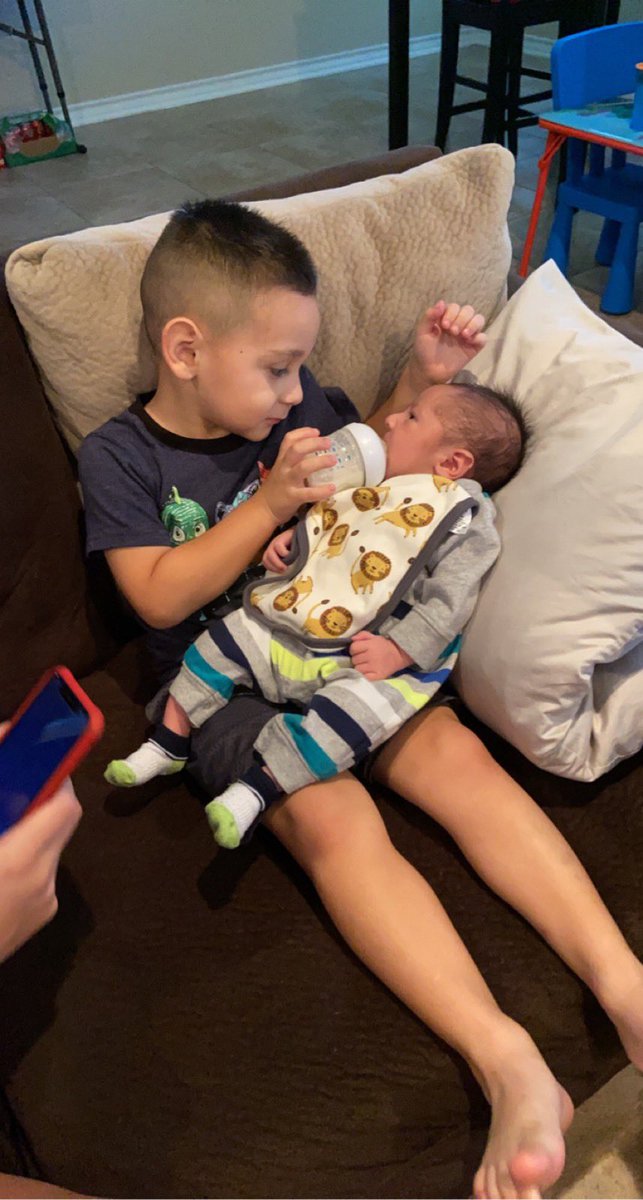 TXPackerChick's tweet photo. π₯°π #BabyAlbert & @BabyEzekiel love their lil brother #BabyLiam #TiaLife https://t.co/TtGVa2GbQe