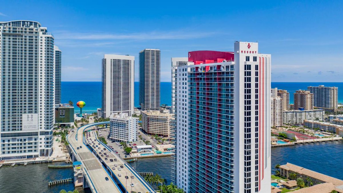 Luxurious Resort Apartment in Hallandale Beach😀
traveldestinationguidetv.blogspot.com/2021/09/luxuri…👍
*
#hallandalebeach #unitedstates #excitingtravel #visitunitedstates #traveltheplanet #mp_unitedstates #explorethenew #mp_traveldestination #travelparadise #picoftheday #naturetravel #stunningtravelphotos✴️