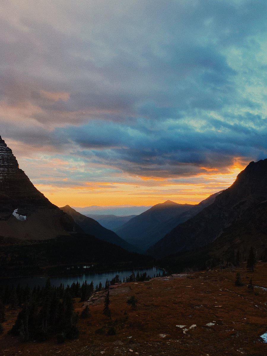 alexxhinson's tweet photo. iphone photos from the last few days in glacier np https://t.co/dmnihngySL