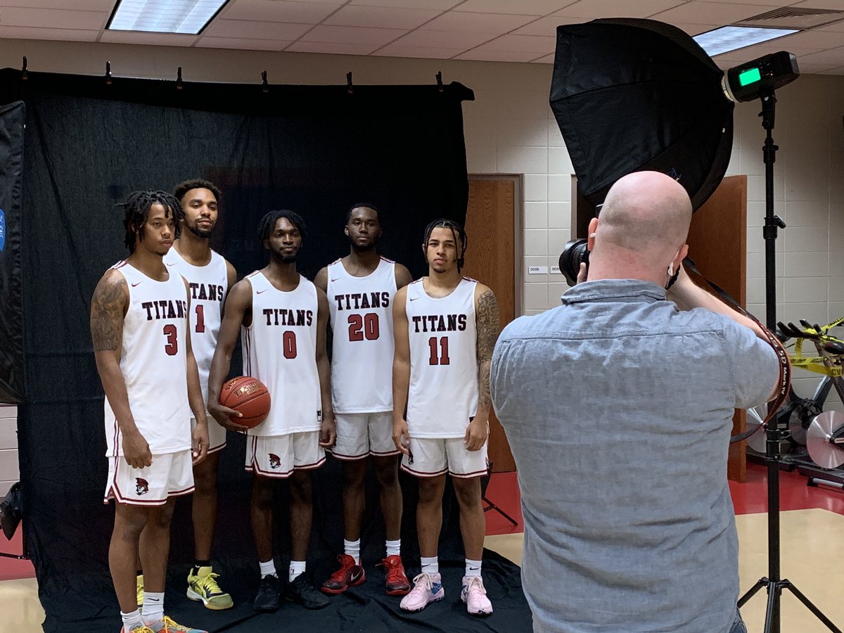 Titan Athletics tweet media