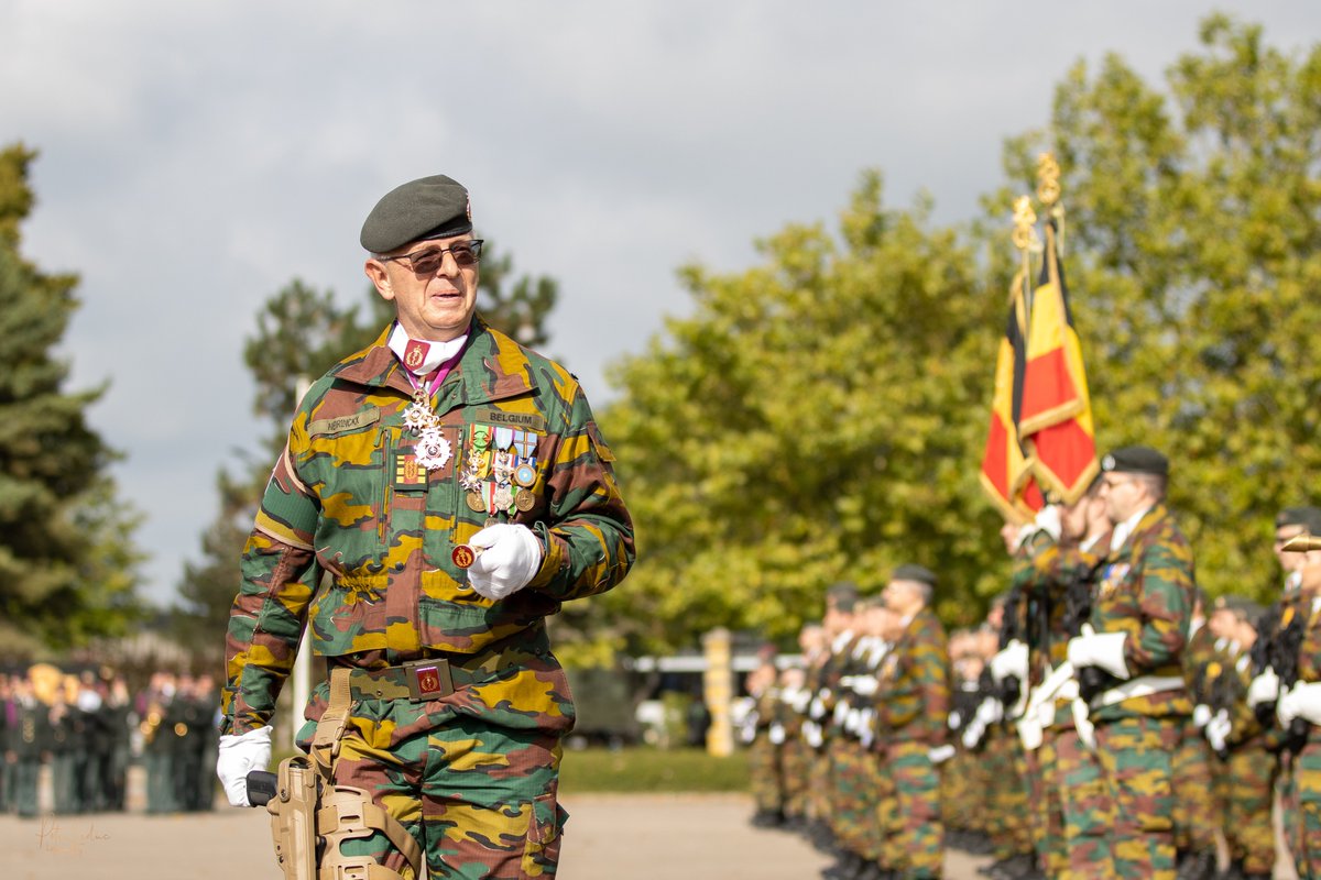 MedicalCompoBe's tweet photo. Investituur - Investiture MCC - Medical Component Commander / Welkom, Bienvenue, Wilkommen, Welcome Brigadegeneraal Ongena M. - Bedankt, Merci, Danke Schön, Thanks Médecin Général-majoor Neirinckx P.
#NewMCC #Peutie https://t.co/cLbOdhiyLw