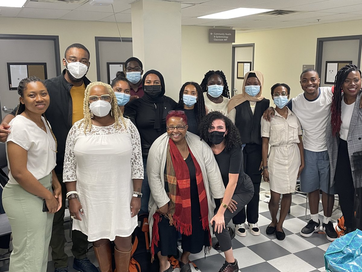 JRJCHAIR's tweet photo. Thank you to everyone who came to #ChairChat yesterday, and those who were online! And thank you to Dr. @barb_hinch for dropping by!
#BlackMedStudents #BlackNursingStudents #BlackGradStudents!!!
See you in #October!!! https://t.co/7MVYDSfJyt