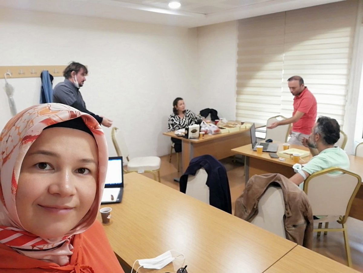 decide_right's tweet photo. Projemizde çalışmalar devam ediyor. Yazılım için gerekli içerik geliştirme devam ederken, eğitim öncesi son toplantı da yapıldı. Sınıfta değerlendirme ve veri temelli karar verme üzerine güzel bir eğitimim planı tamamlandı. @ulusalajans @Gazi_Universite https://t.co/Mr03rzsWOM