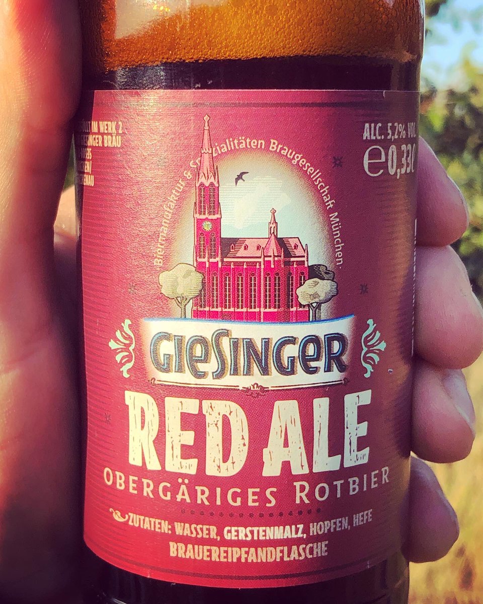 gummibierchen's tweet photo. #Birnenpflücken mit dem #RedAle von @GiesingerBraeu aus #München und dieses #RotBier hat es in sich🍺 #giesinger #giesingerbräu #germanbeer #deutschesBier #bavarianbeer #beerinmyhand #bierinderhand #bierfreuden #bierfans #redbeer #birnenpflücker #birnenfreund #pears #pearpicking https://t.co/iJt0ih8ce4