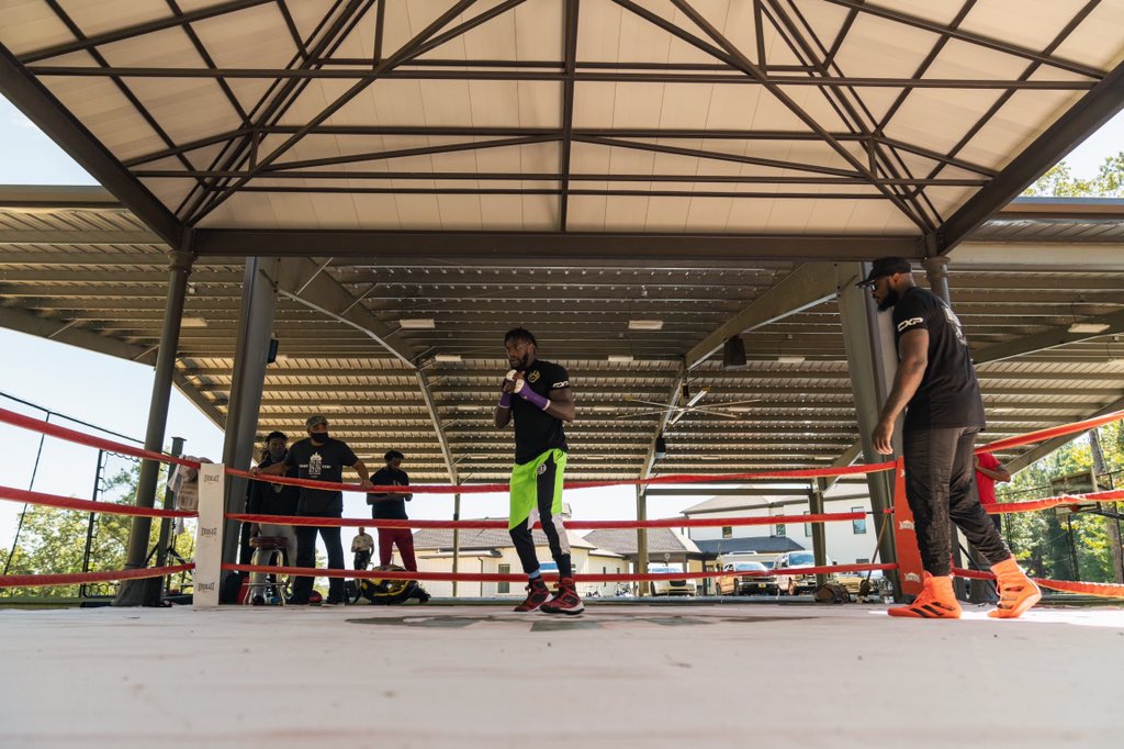 RyanHafey's tweet image. If you’re currently sleeping on @BronzeBomber, you better wake up. #FuryWilder3 #BombZquad