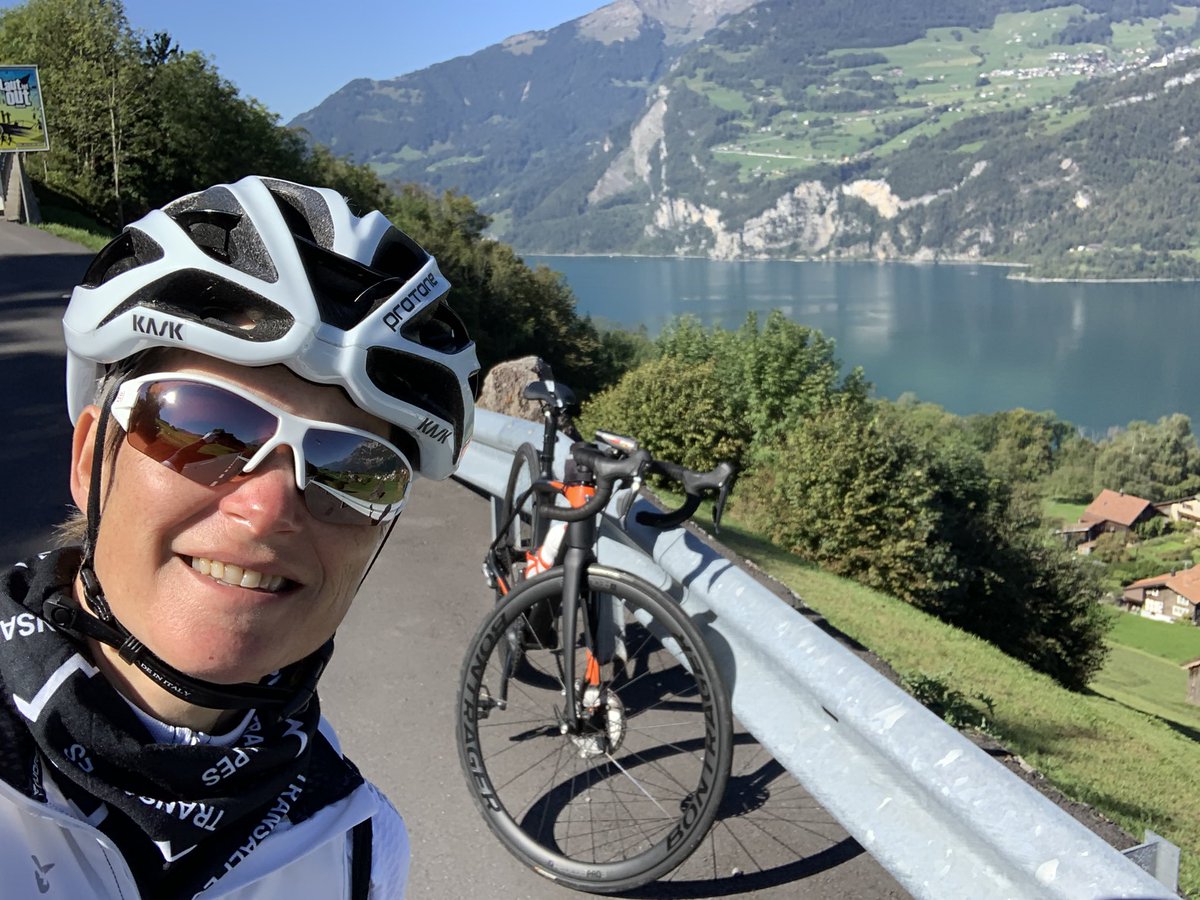 BRizzardi's tweet photo. Schön wars ! Habe optimale Bedingungen erwischt. 🚴♀️☀️
#renner #trek #buchenegg #kerenzerberg #flums #campinghöfli https://t.co/XdqB98idnQ