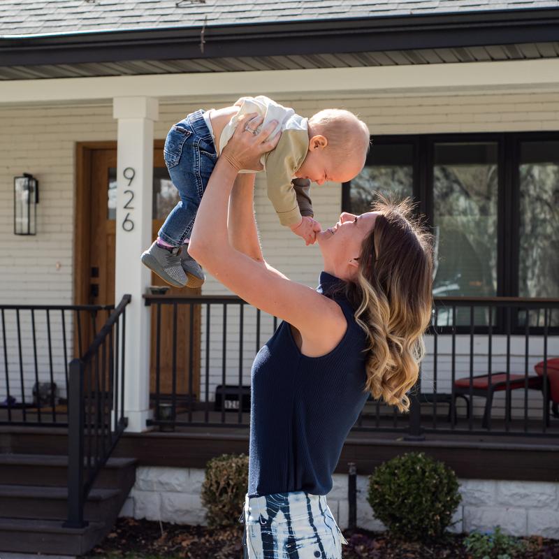 therapytreeaz's tweet photo. The next time your kid acts out, give them a big hug instead of questioning their behavior right away. Once they start to feel better, talk about what made them so upset that they behaved inappropriately. https://t.co/h4LKX9z0kU https://t.co/pjDxE8nctl