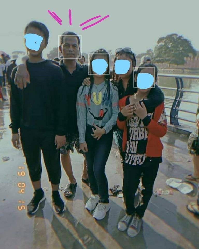 Ko Ye &amp; 4 others were abducted on alleged suspicion of the blast in SeinPan Ward, #MaharAungMyay Tsp, #Mandalay. And he was SHOT DEAD by Junta.They dragged away the body into police station and also DETAINED his wife. #WhatsHappeningInMyanmar  #Sep24Coup