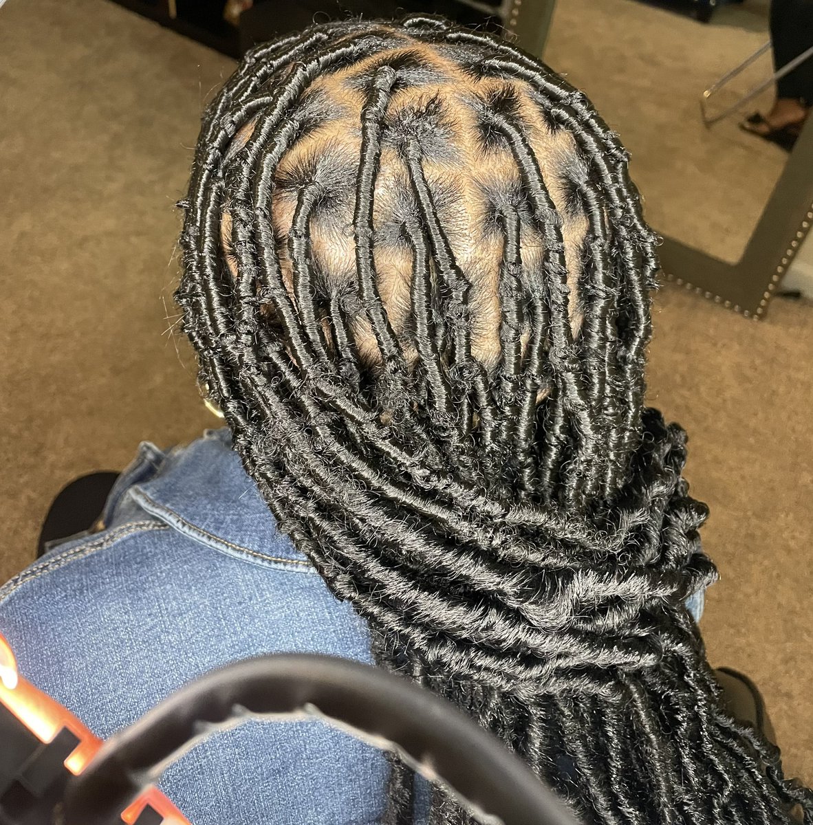 ___keondra's tweet photo. πππ
#softlocs #distressedlocs #extendedlocs #passiontwist #locstylist #protectivestyles #texturelocs #softlocsatl #locs #fauxlocs #butterflylocs #explorepage #clayco #atlhairstylist #atlbraider https://t.co/tM6vhWU6cU