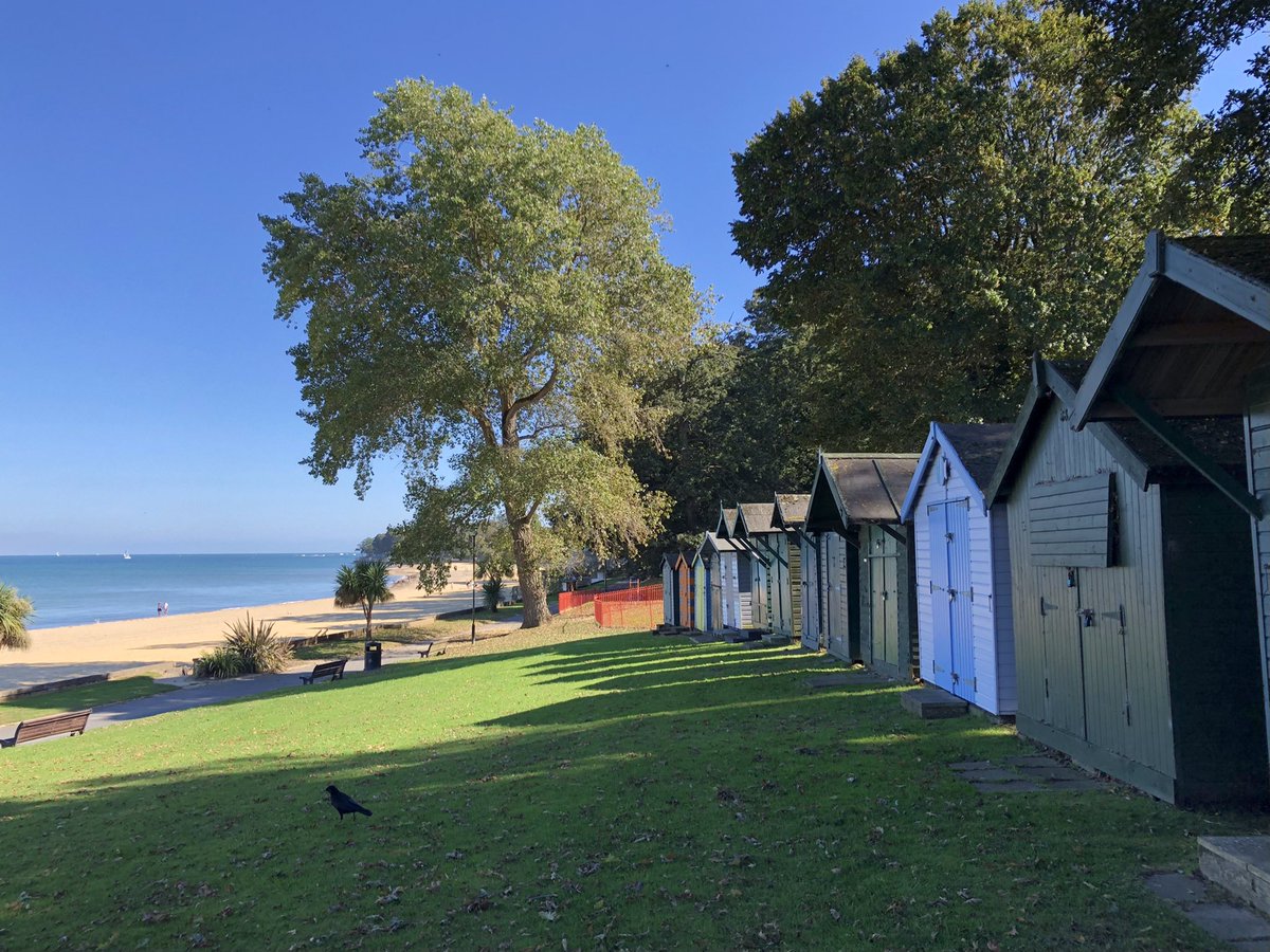 SiriusStar1963's tweet photo. Friday wander. #Appley #beach #Solent #PureIslandHappiness #IOW 🧡 https://t.co/RSegtbKS7j
