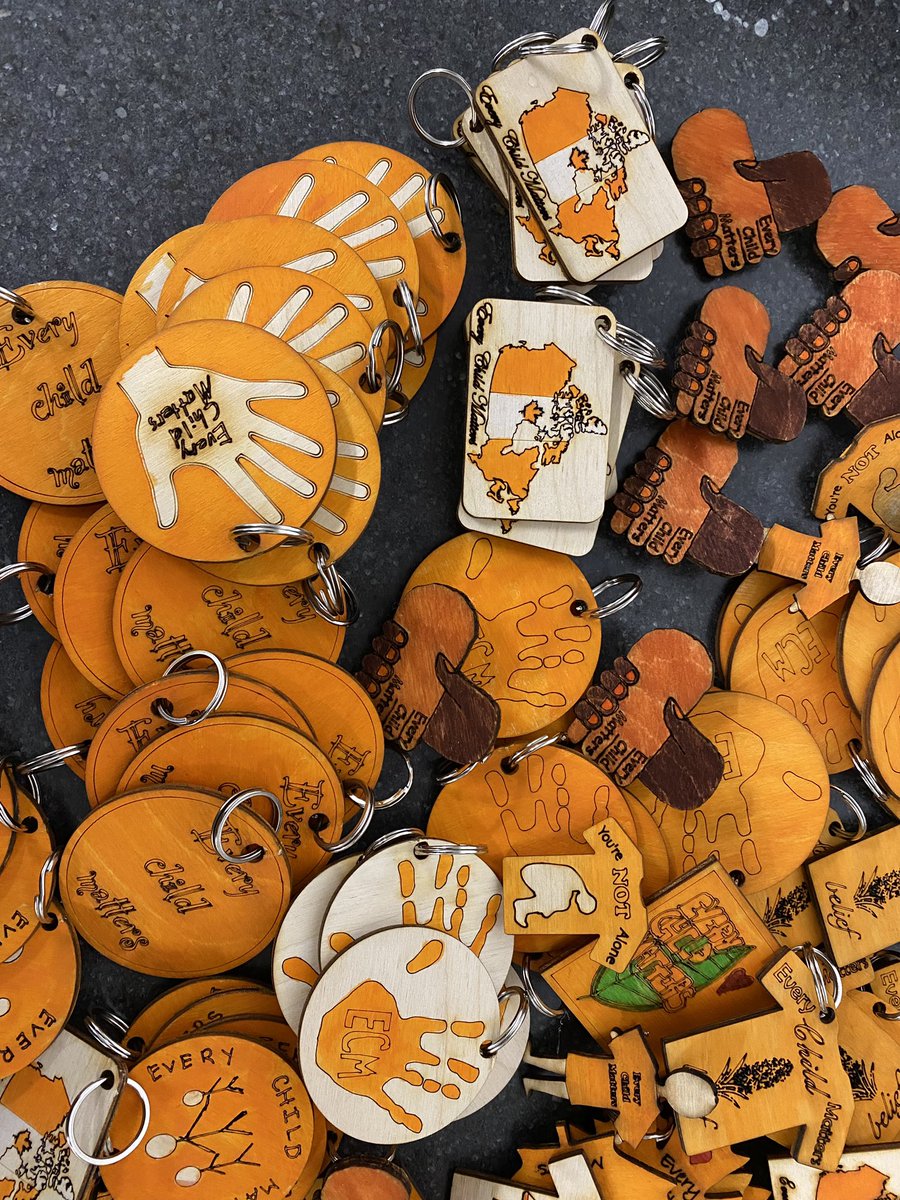 TechnologySab's tweet image. Ms Gasparotto is getting ready for orange shirt day, having students design and fabricate bag tags and pins to show their support.  #greatstuff