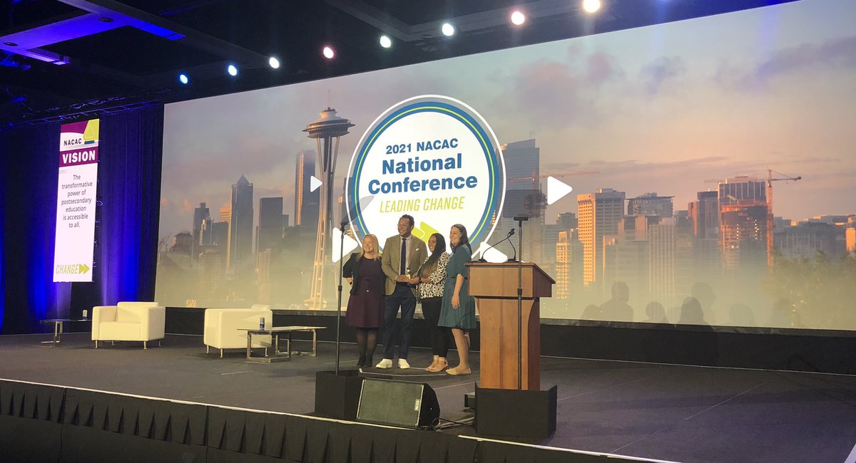 Auks2College's tweet image. In front of 3,000 conference attendees, @PACAC1954 Professional Development Committee co-chaired by @ArchmereAcademy ‘s Catherine Reigner receives a @NACAC Rising Star Award for their Promoting Inclusivity &amp;amp; Equity Lunch and Learn Series. @NACACConference Go Catherine! Go #PACAC