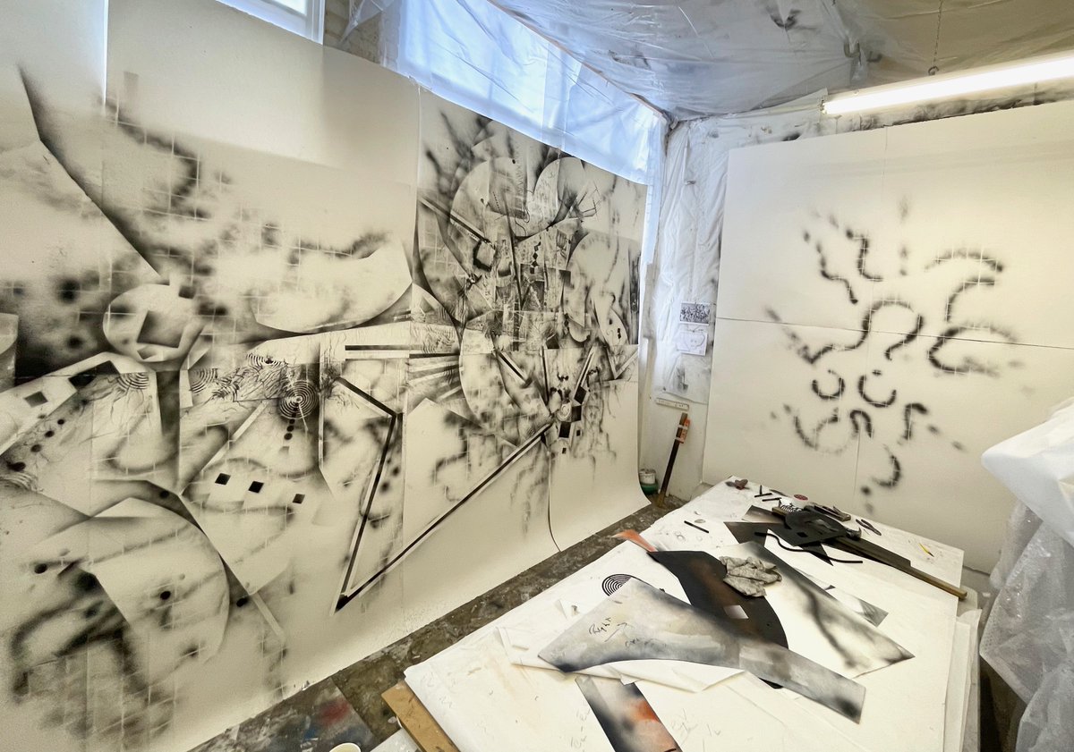 IanAndrewsArt's tweet photo. Excited to announce that #sketchbookcollider will be showing next at the Beacon Museum in Whitehaven Cumbria!!l Working on a massive feature drawing #DrawingProjects #exclusivehiggs #sketchbookcollider #sciart #scicomm #particlephysics #geometry #experimentaldrawing
#ArtsAtCERN https://t.co/A0DCDVN3XM