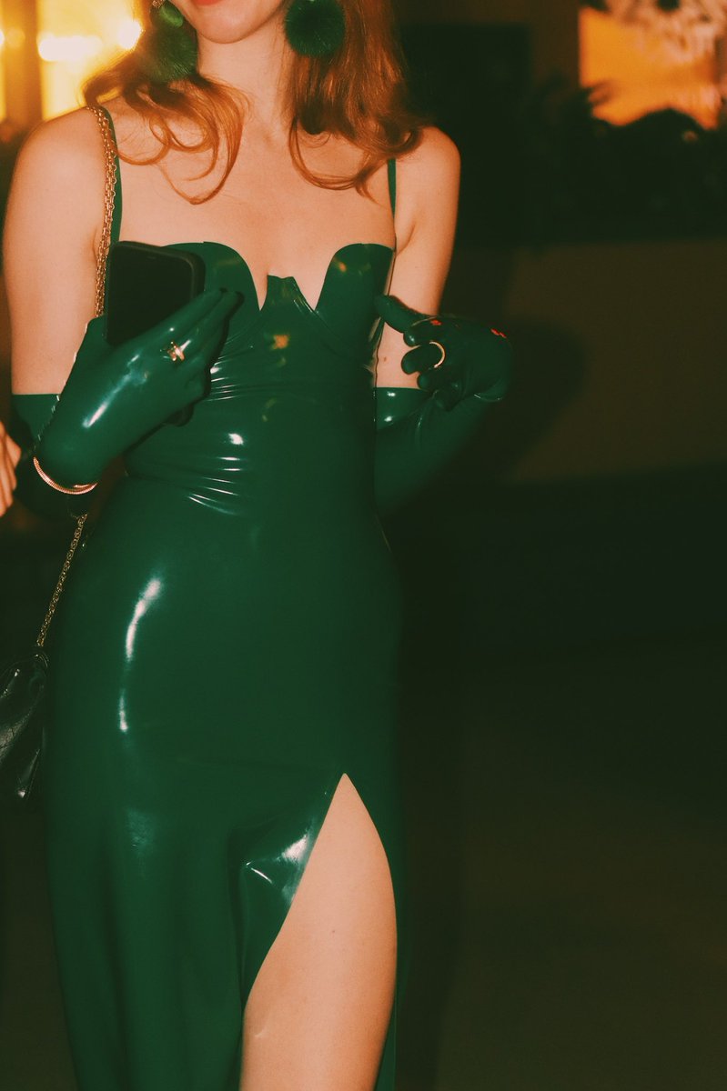 bound_nyc's tweet photo. Thinking of her… https://t.co/dAEV1RlZVr