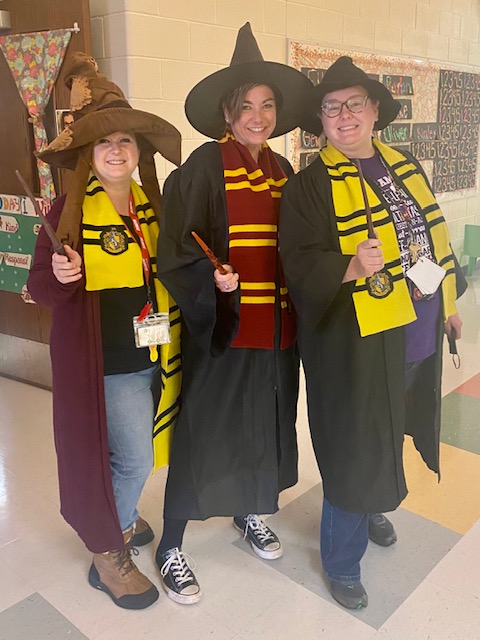 TheMathMiller's tweet photo. What are you doing today? Just having Harry Potter Day! @wfisdearlylearn @WFISDschools @SouthernHillsWF @Kuhrteous @MrsBrownSHills @hunter_kacy  @batchelorskids @SHMrsPalmer #millerprek #hufflepuff https://t.co/zf01AU1vJ6