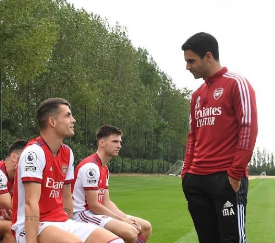 "Were we talking earlier about the Woolwich Arsenal FC? Founded 1893.. I was just gonna say, it wasn't the original foundation of the club, no.. In 1886 it was founded as Dial Square FC by Mr David Danskin.."