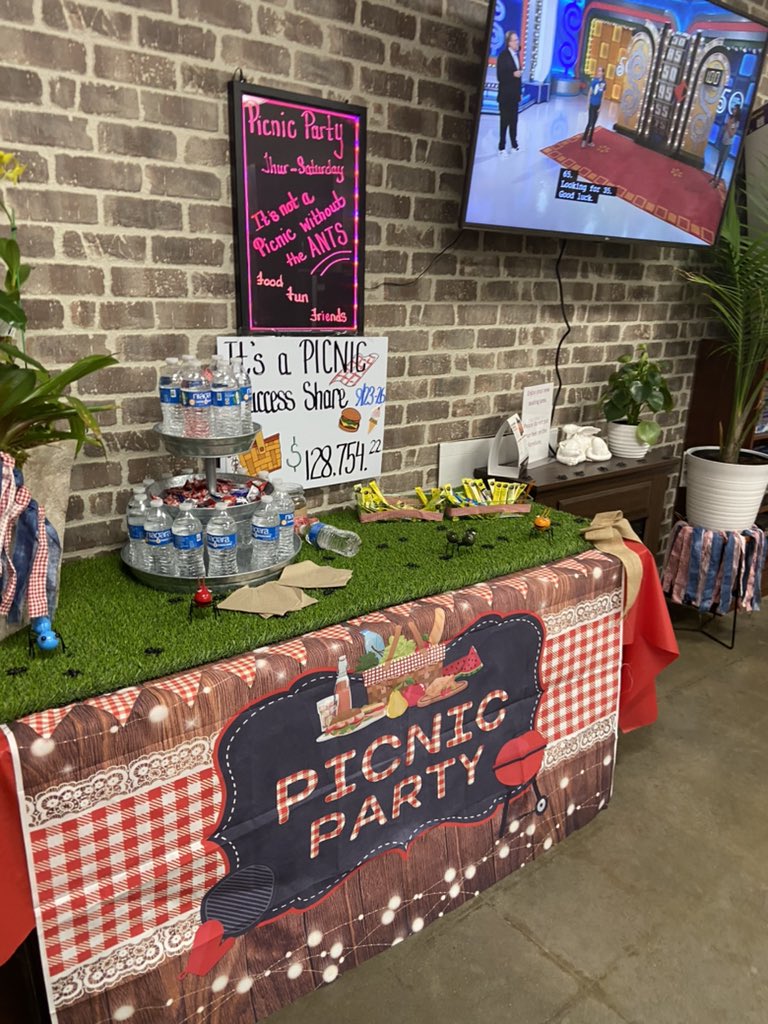 Cynthia Foster tweet media