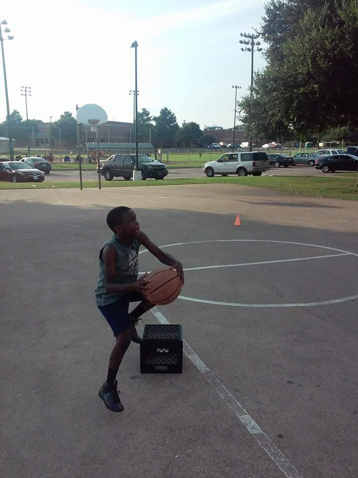 MinorHoops23's tweet photo. #FBF 2015 #CrateChallenge #EverythingEarned #NothingGiven @MinorDailon @minor_ashton https://t.co/CGkrF0ICYB