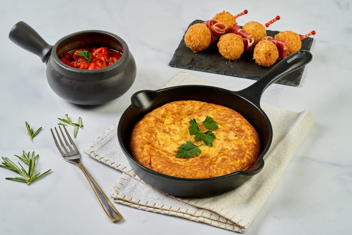 cual_estuplan's tweet photo. En familia, entre amigos o con alguien especial disfruta todos los secretos de la cocina vasca para crear momentos inolvidables. Contáctanos al 3004966530. #DomiciliosBogota #ComidaVasca #TortillaEspañola #BogotaEats #ComidaEspañola #RestaurantesBogota

Vía @VascoTortillas https://t.co/KQdT2AECaD