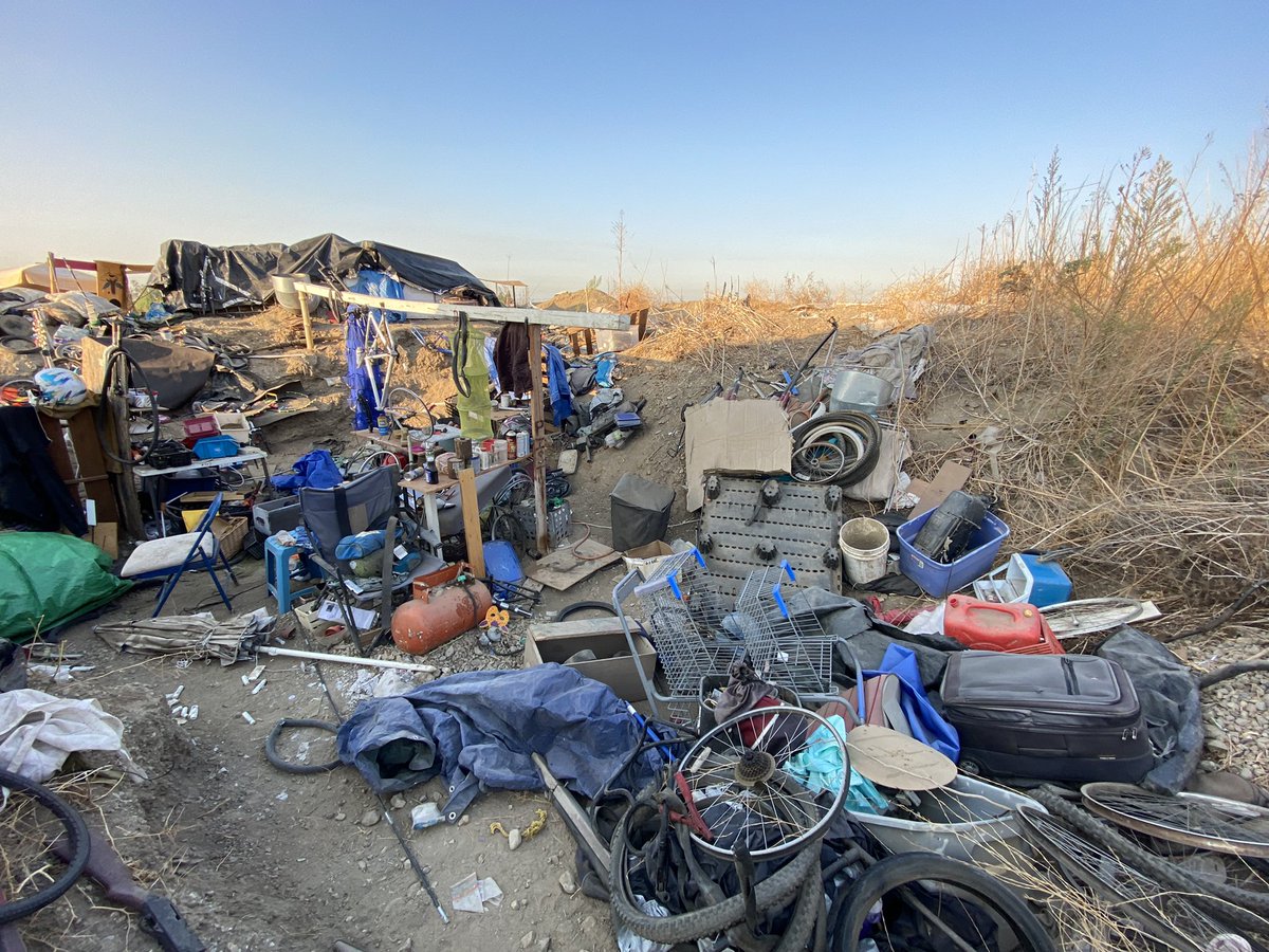UpdSgt's tweet photo. This morning Impact and SIU assisted the property owner of a field in the 1800 blk of w. Foothill blvd in dismantling shantytown. Services were offered to every1 in the field. @UplandPD_Chief https://t.co/33YcHkNlMH
