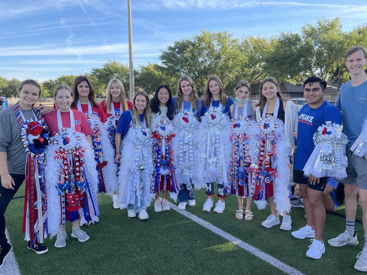 jjpswimming's tweet photo. Homecoming pep rally 2021! #messemup #phsconnects #risdpoweroflove https://t.co/5UTJvrqQlS
