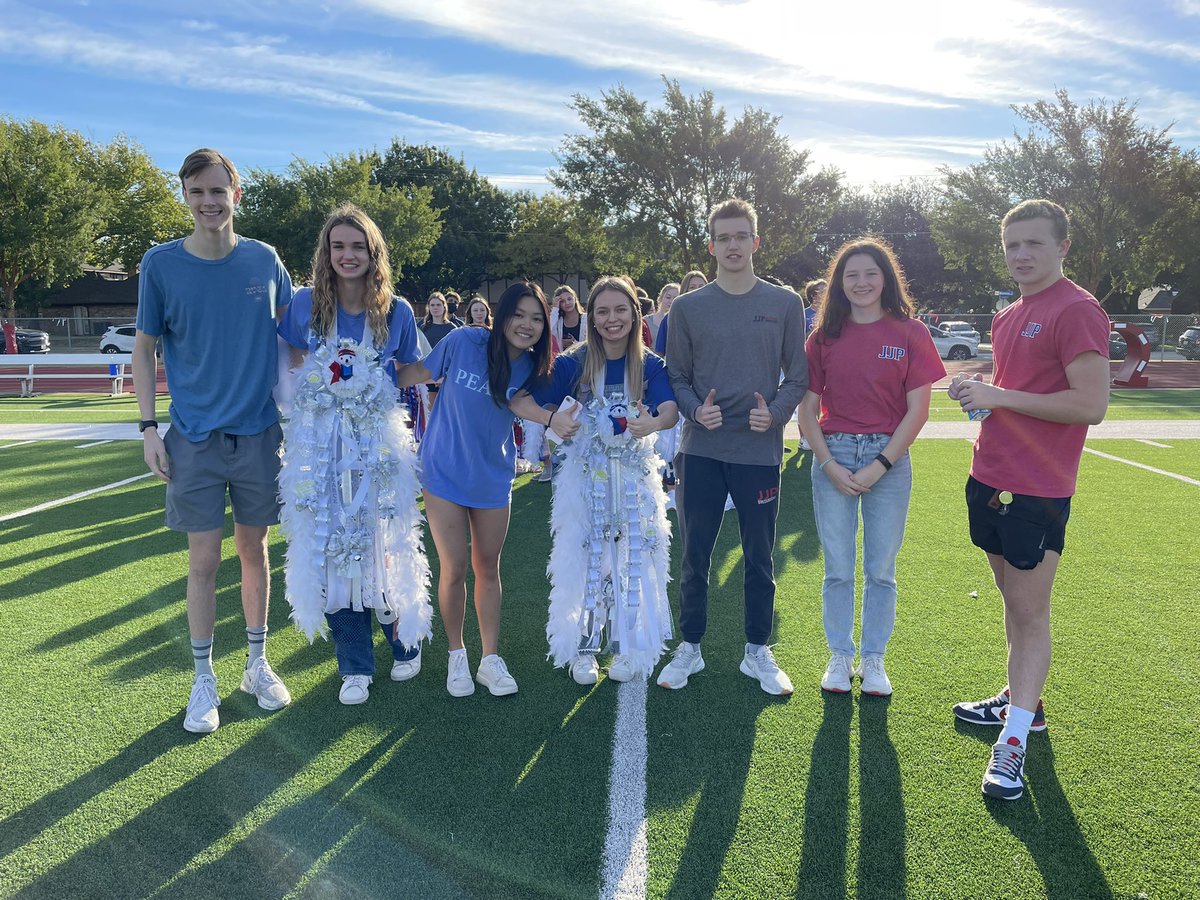 jjpswimming's tweet photo. Homecoming pep rally 2021! #messemup #phsconnects #risdpoweroflove https://t.co/5UTJvrqQlS