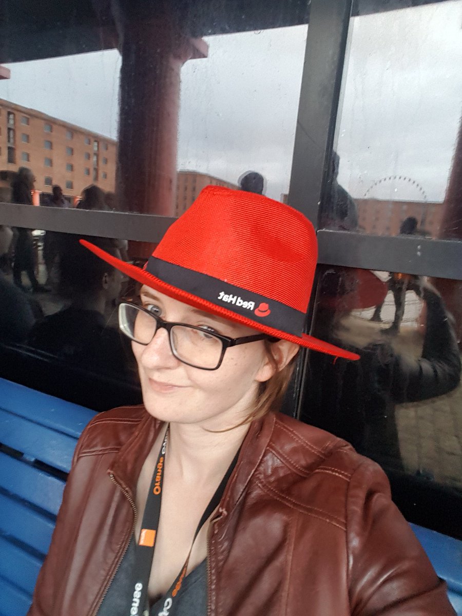 RT @VicHarkness: Red hat red hat @BsidesLivrpool https://t.co/xqr1eIb95c