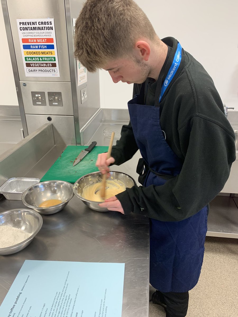 SBentley__'s tweet photo. Another successful day at college for some of our KS4 students! They made sticky toffee puddings independently as part of their hospitality course. I must say they tasted delicious 🧑‍🍳 @TheRowansAP https://t.co/iBtnxC6Ea5