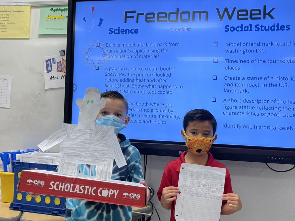 Gwennypoo's tweet photo. PBL presentations ✅ so proud of the student’s hardwork...on their own! #2ndgradeRocks #HollandsHoneybees #PBL #CISDFreedomWeek #RSE2021 https://t.co/LkxtmQbaAb