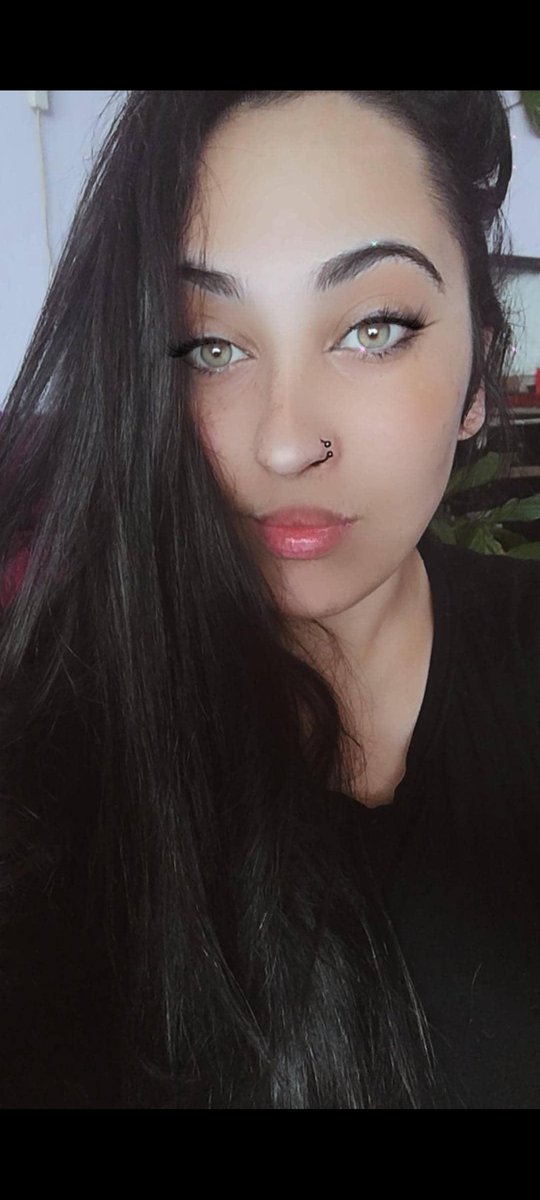 👑👠🚬Goddess Sweet 💸 👑 on Twitter: "Estas atrapado en mi mirada? Eso solo