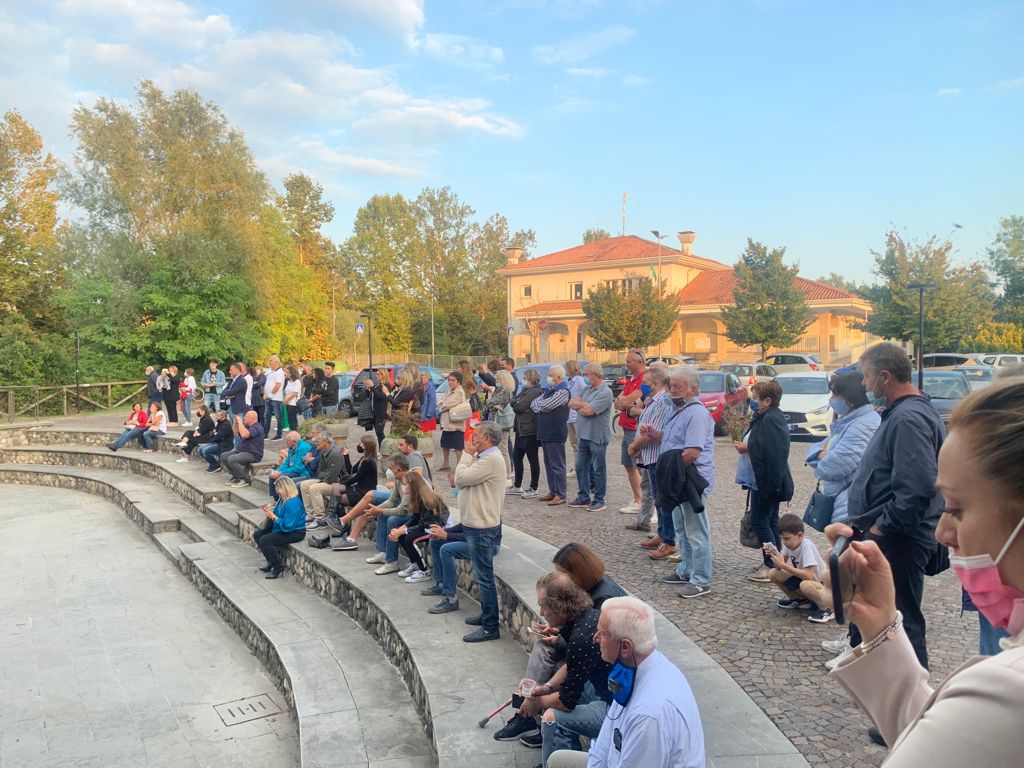 staff_M_Fedriga's tweet photo. Ascolto, confronto, dialogo: questa è la politica che vogliamo sul territorio. 💪 Specialmente nei piccoli comuni come #Porpetto che stasera ho avuto il piacere di visitare.
🗳 Il 3 e il 4 Ottobre scegli di cambiare, vota #Lega. https://t.co/aAebJbyO88