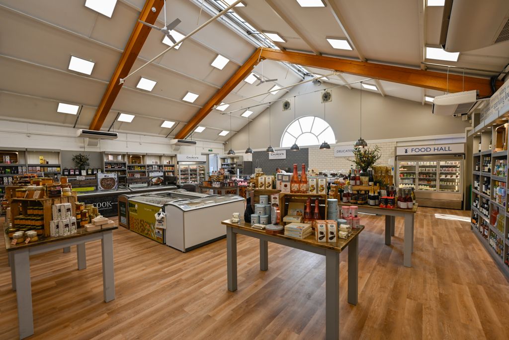 VanHage's tweet image. Exclusive to Van Hage Great Amwell!
Our new #FoodHall with a traditional #farmersmarket style is open now, featuring a fresh #meatcounter, #bakery, #delicatessen and a wide range of products from British and #artisanproducers.
Explore here - bit.ly/39DDQ0A